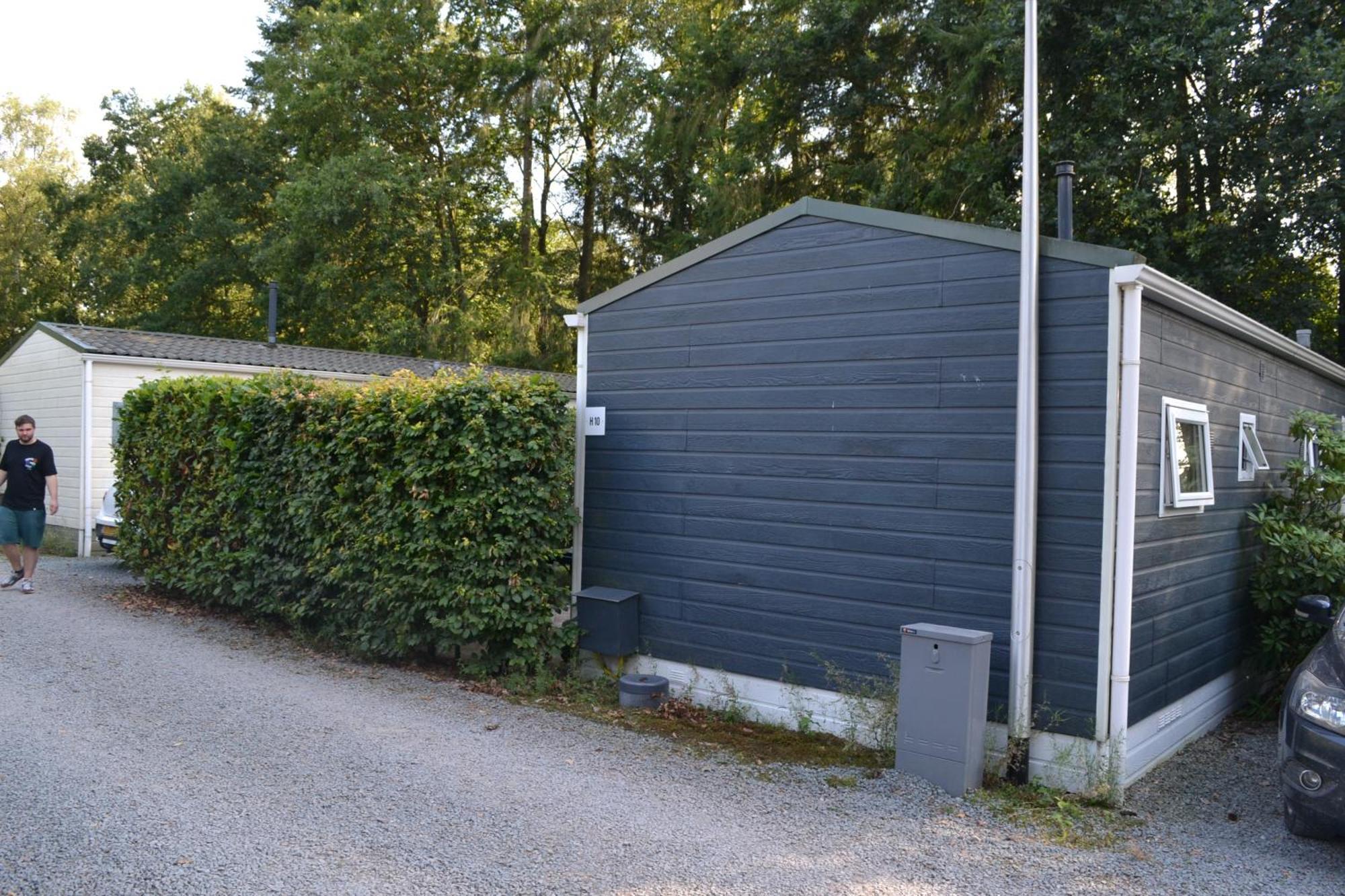 אפ Modern Chalet In De Bossen Van De Veluwe מראה חיצוני תמונה